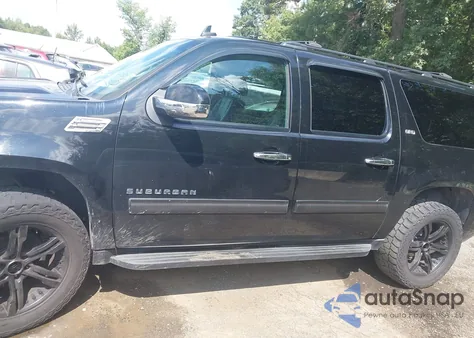 2013 Chevrolet Suburban 1500 Lt из США, поврежденный, VIN 1GNSKJE75DR104748